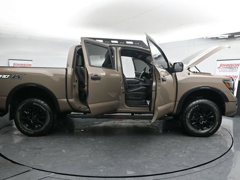 Used 2021 Nissan Titan PRO-4X w/ Pro-4x Convenience Package image 44