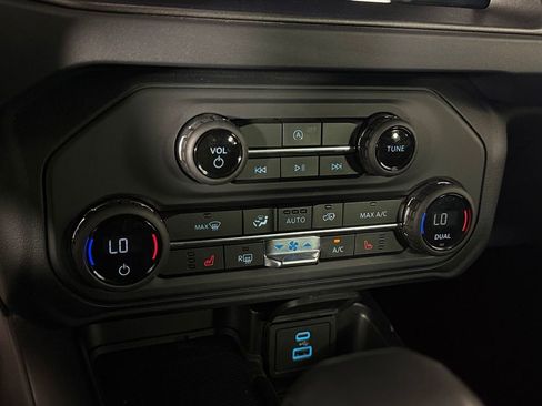 Used 2025 Ford Bronco Big Bend AWD/4WD image 17