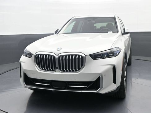 New 2026 BMW X5 xDrive40i AWD/4WD image 1