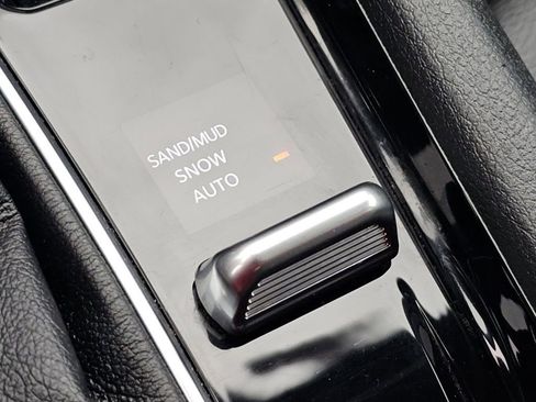 Used 2024 Jeep Compass Limited image 12