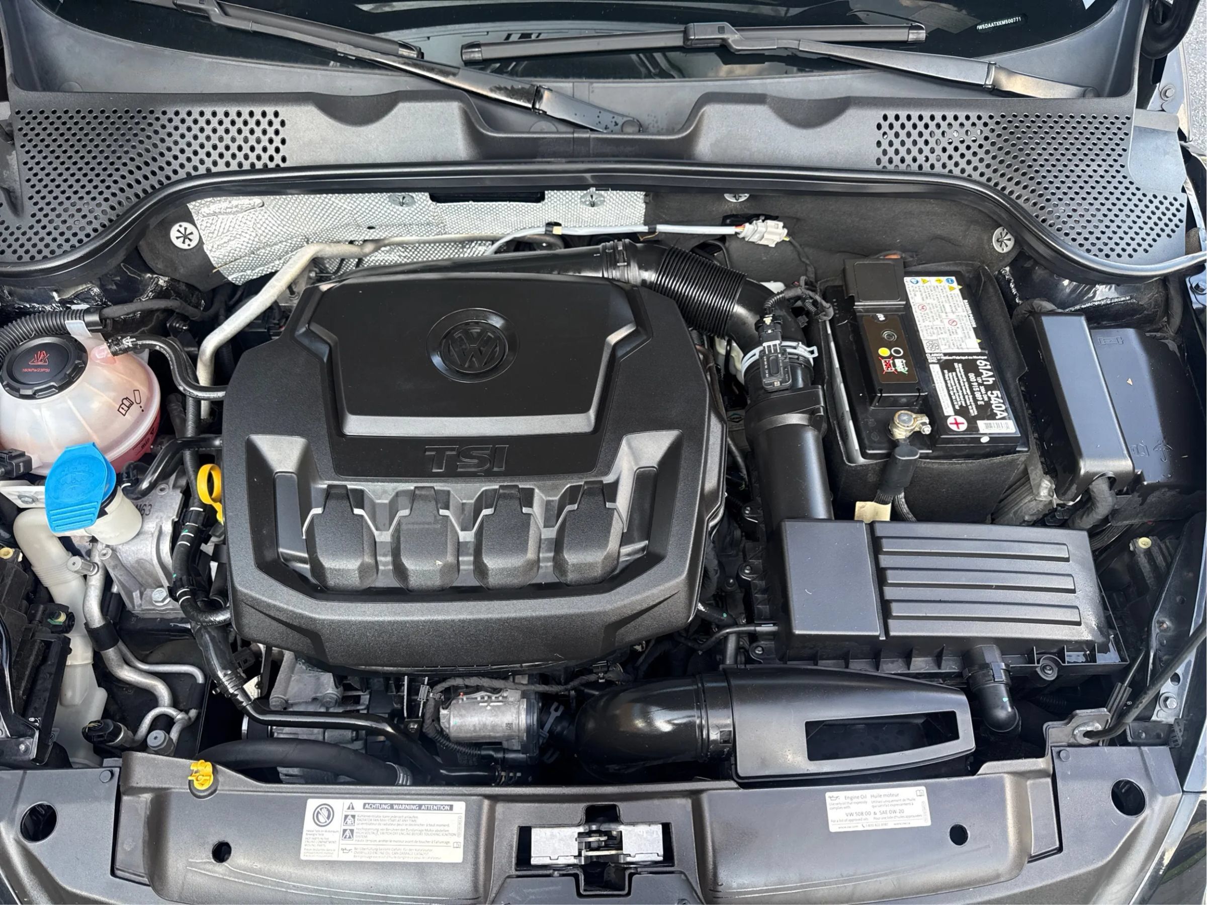 Used 2019 Volkswagen Beetle 2.0T Final Edition SEL FWD image 9