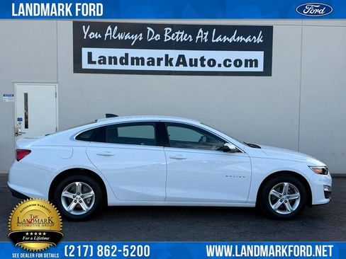 Used 2025 Chevrolet Malibu LS image 1