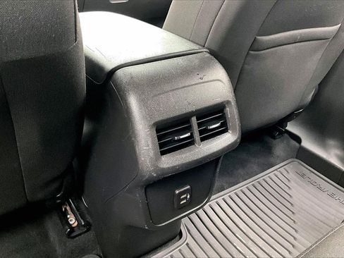 Used 2024 Chevrolet Equinox LS w/ LS Convenience Package image 33