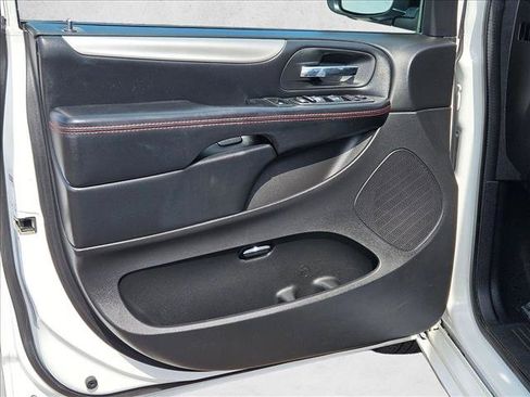 Used 2020 Dodge Grand Caravan GT FWD image 10