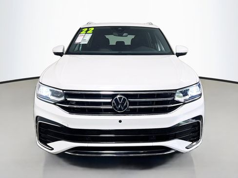 Used 2022 Volkswagen Tiguan SEL R-Line AWD/4WD image 11
