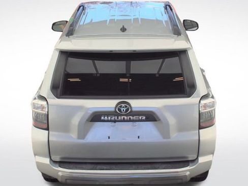 Used 2019 Toyota 4Runner TRD Off-Road image 5