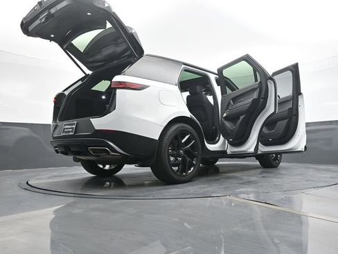 Used 2023 Land Rover Range Rover Sport SE image 24