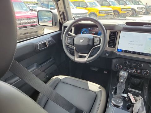 New 2026 Ford Bronco Outer Banks AWD/4WD image 12