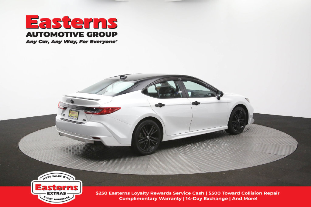 Used 2025 Toyota Camry XSE AWD/4WD image 38