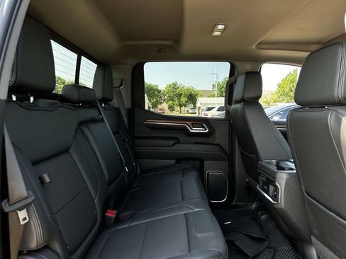 Used 2023 GMC Sierra 1500 Denali w/ Technology Package AWD/4WD image 30