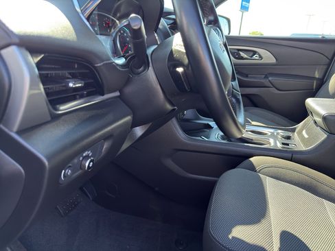 Used 2023 Chevrolet Traverse LT w/ LPO, Floor Liner Package image 15