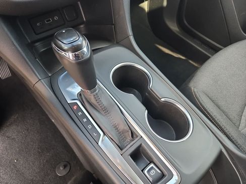 Used 2019 Chevrolet Equinox LT FWD image 28