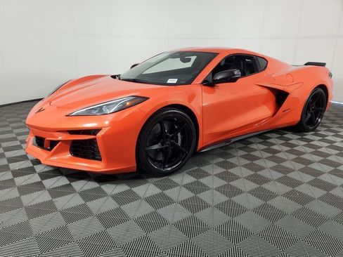 New 2025 Chevrolet Corvette E-Ray image 8