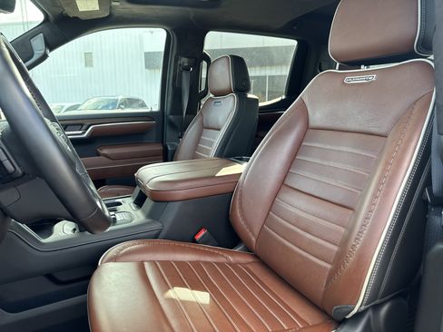Used 2026 GMC Sierra 1500 Denali Ultimate AWD/4WD image 7