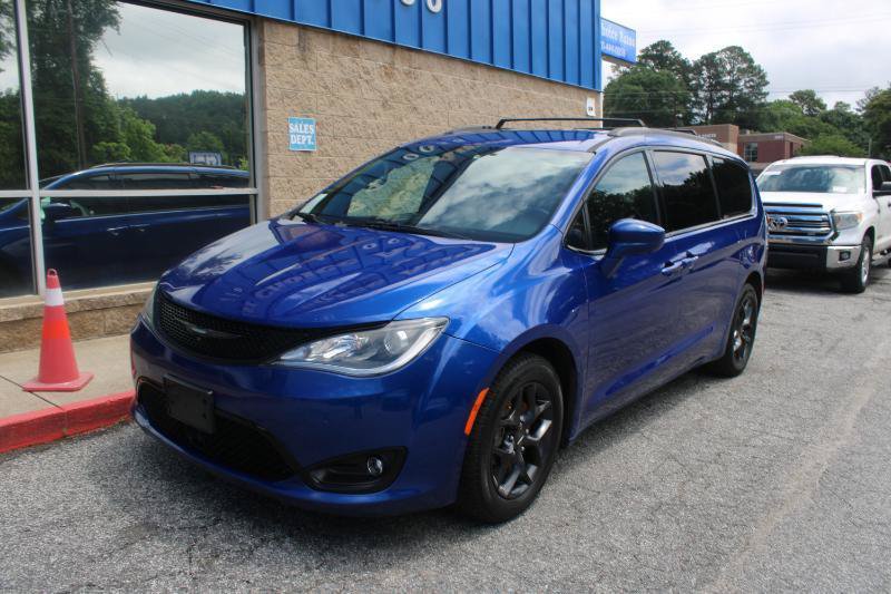 Used 2019 Chrysler Pacifica Touring-L w/ Advanced Safetytec Group FWD image 3