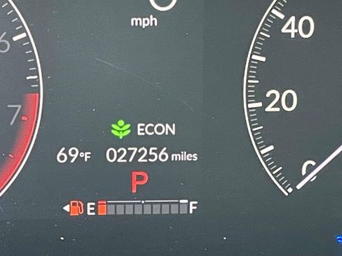 Used 2023 Honda HR-V LX image 38