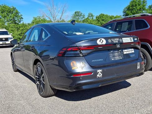 Used 2024 Honda Accord Touring image 4