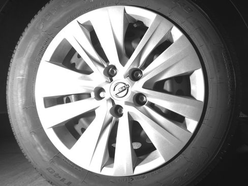 Used 2025 Nissan Sentra S FWD image 15