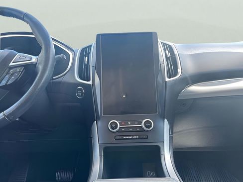 Used 2021 Ford Edge SEL w/ Convenience Package image 18