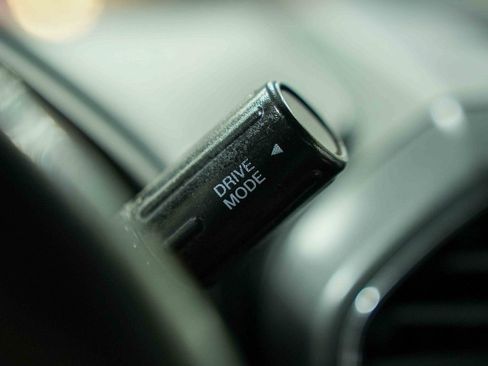 Used 2020 Ford F150 XLT w/ XTR Package image 28