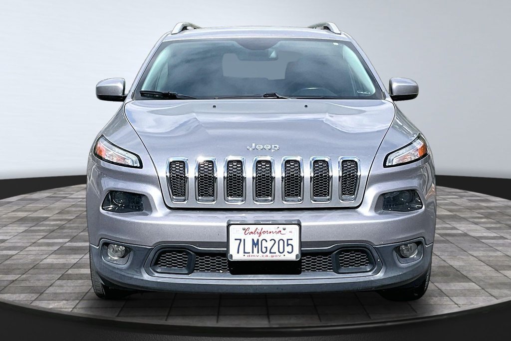 Used 2015 Jeep Cherokee Latitude FWD image 25