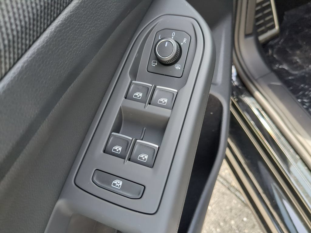 New 2026 Volkswagen Golf AWD/4WD image 16
