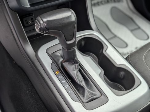 Used 2019 Chevrolet Colorado LT image 22