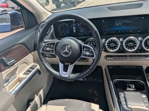 Certified 2023 Mercedes-Benz GLA 250 4MATIC image 3