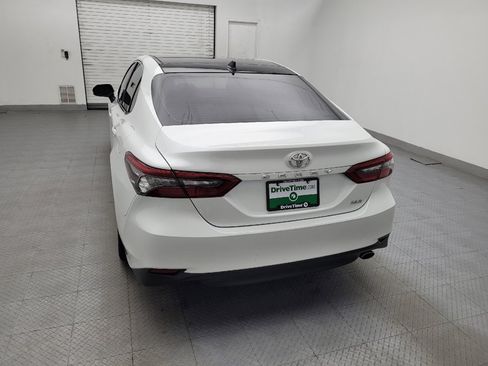 Used 2021 Toyota Camry XLE FWD image 6