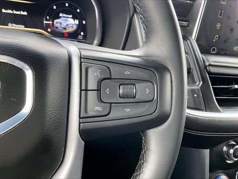 Used 2024 GMC Yukon XL SLT image 23