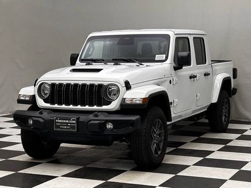 New 2026 Jeep Gladiator Sport AWD/4WD image 4