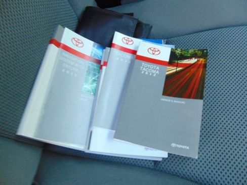 Used 2012 Toyota Tacoma 4x4 Double Cab image 24