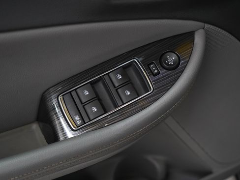 Used 2019 Chevrolet Impala LT w/ Sunroof and Spoiler Package FWD image 18