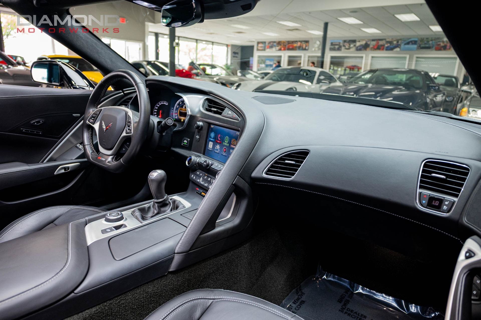 Used 2015 Chevrolet Corvette Z06 w/ 3LZ Preferred Equipment Group RWD image 80