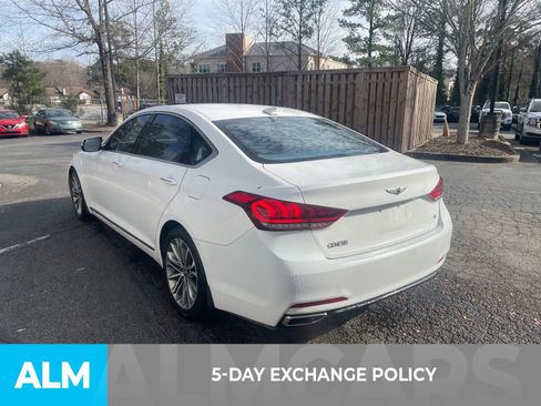 Used 2016 Hyundai Genesis 3.8 image 4