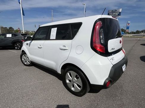 Used 2016 Kia Soul image 5