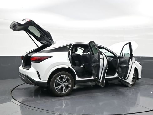 Used 2024 Lexus RX 350 FWD w/ Technology Package image 29