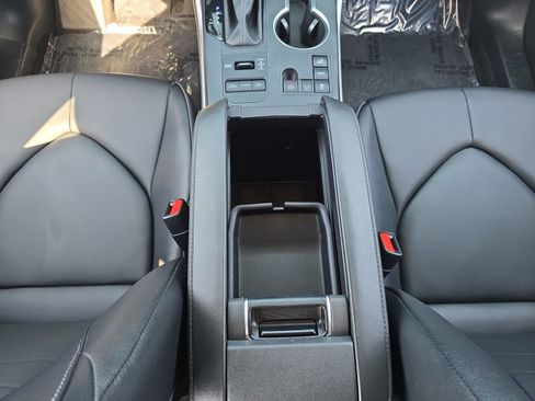 Certified 2025 Toyota Highlander XLE AWD/4WD image 18