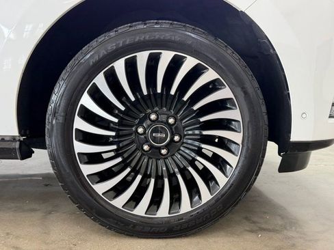 Used 2020 Lincoln Navigator L Black Label image 10