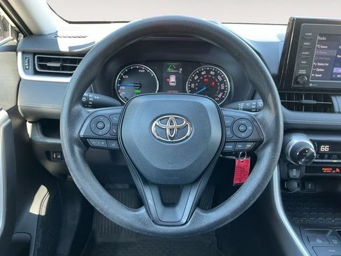 Used 2022 Toyota RAV4 LE AWD/4WD image 13
