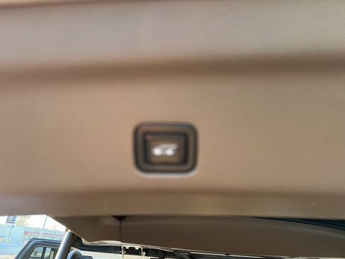 Used 2021 GMC Yukon Denali w/ Denali Ultimate Package image 14