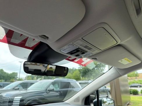 Used 2025 Honda Odyssey Touring image 21