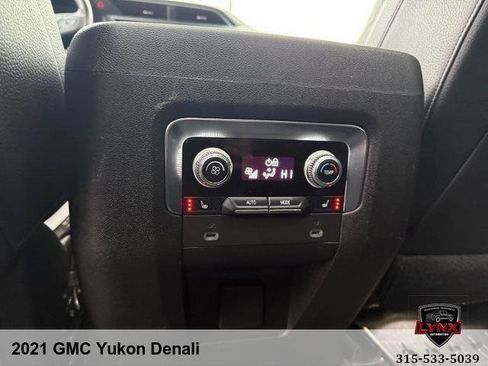 Used 2021 GMC Yukon Denali w/ Denali Premium Package image 47