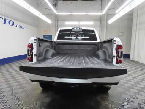 Used 2024 RAM 2500 Laramie w/ Night Edition image 33