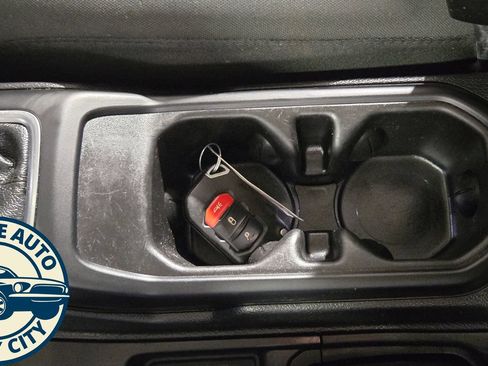 Used 2021 Jeep Wrangler Unlimited Sport AWD/4WD image 18