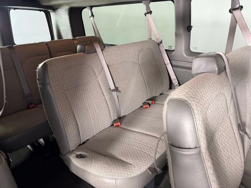 Used 2025 Chevrolet Express 3500 LT w/ LT Preferred Equipment Group RWD image 26