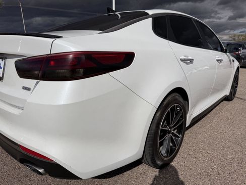 Used 2017 Kia Optima LX w/ Value Package image 13