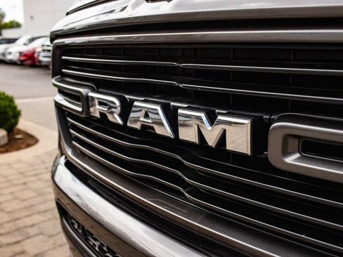 Used 2021 RAM 1500 Laramie w/ Sport Appearance Package AWD/4WD image 3