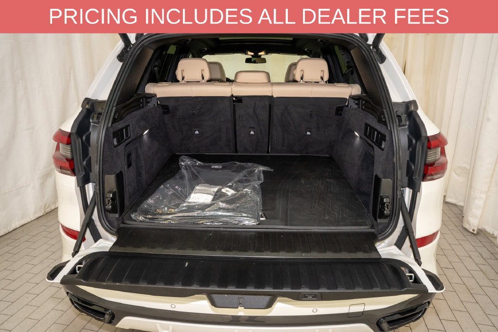 Used 2021 BMW X5 M50i w/ Executive Package AWD/4WD image 6