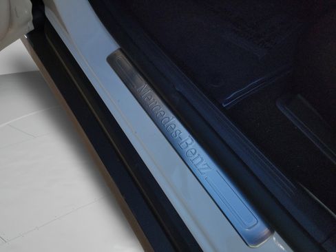 Certified 2026 Mercedes-Benz GLC 300 image 33
